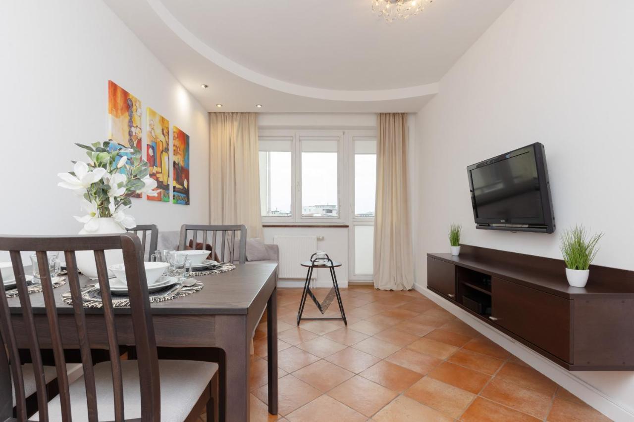 Cozy Apartment With Parking In Warsaw Ursus By Noclegi Renters Eksteriør bilde