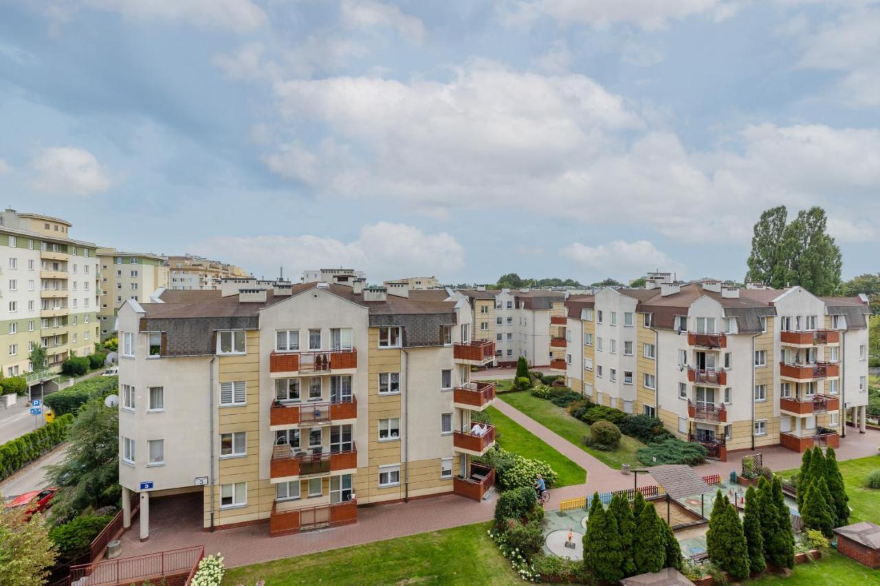 Cozy Apartment With Parking In Warsaw Ursus By Noclegi Renters Eksteriør bilde