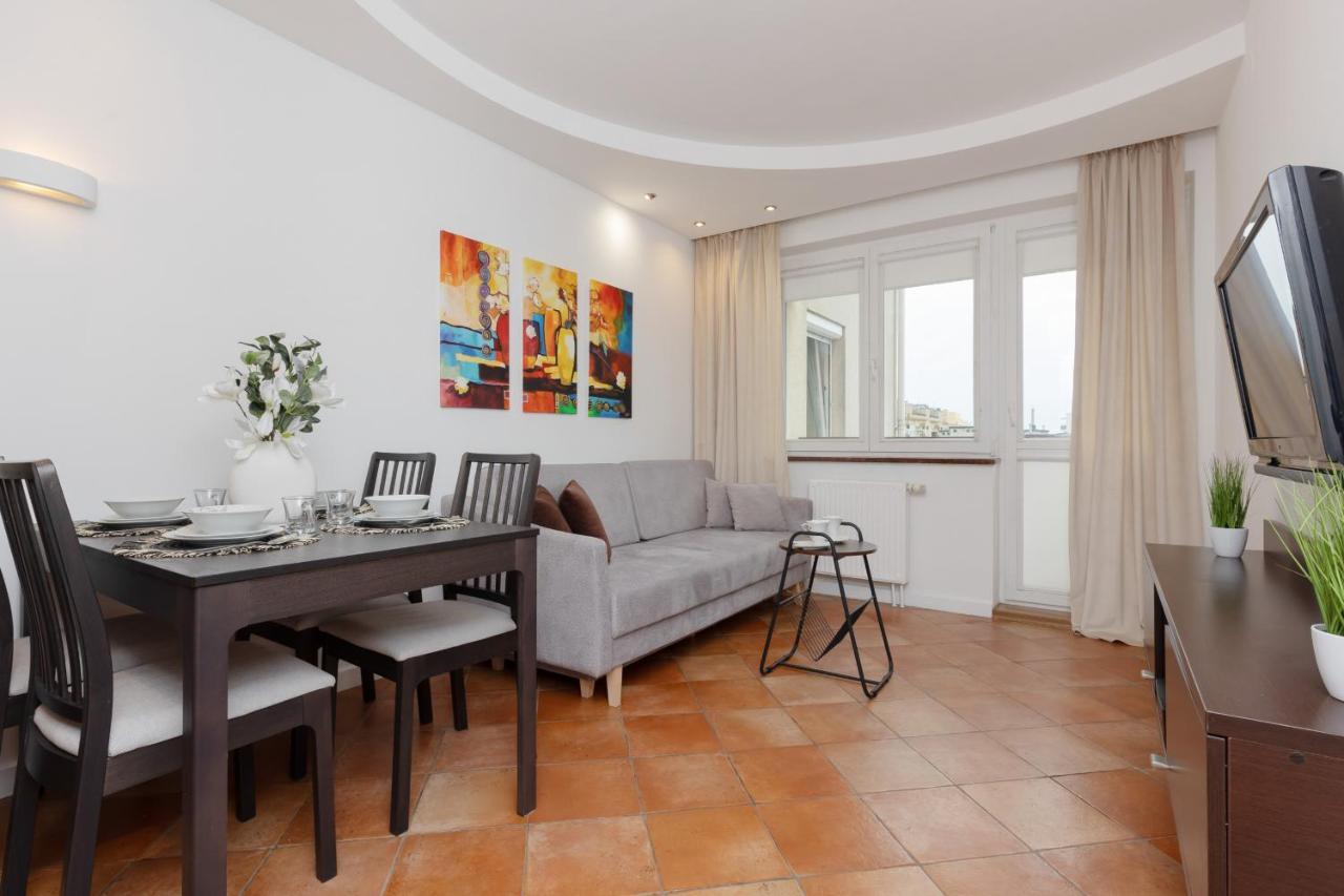 Cozy Apartment With Parking In Warsaw Ursus By Noclegi Renters Eksteriør bilde