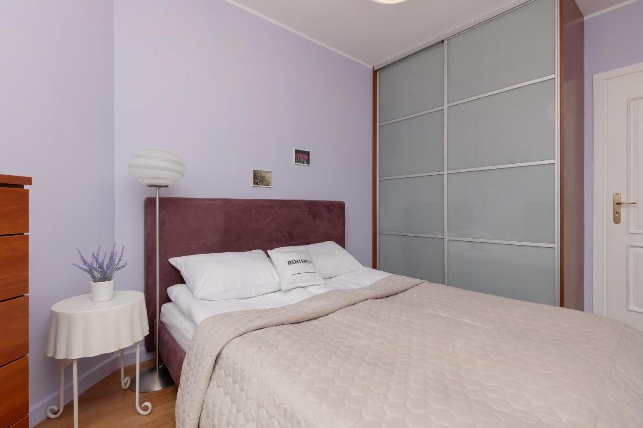 Cozy Apartment With Parking In Warsaw Ursus By Noclegi Renters Eksteriør bilde