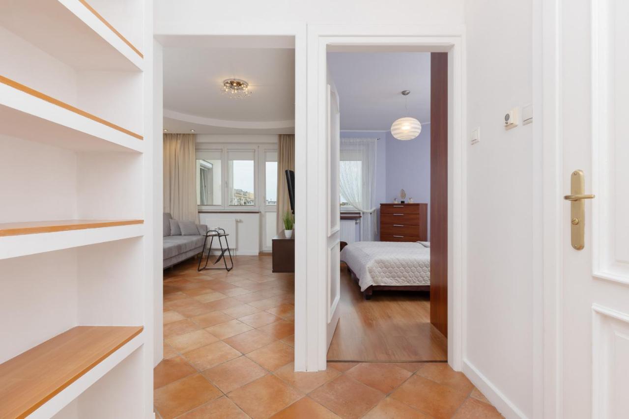 Cozy Apartment With Parking In Warsaw Ursus By Noclegi Renters Eksteriør bilde
